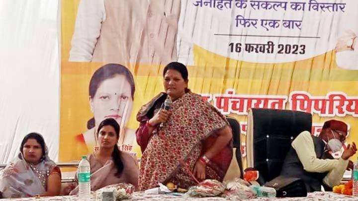 उमरिया जिले के ग्राम पिपरिया से जनजातीय कार्य मंत्री सुश्री सिंह की उपस्थिति में प्रारंभ हुई विकास यात्रा